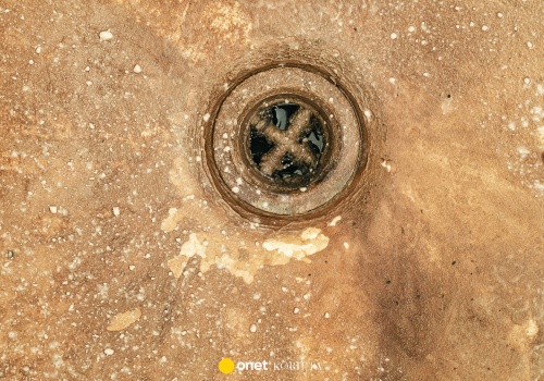 Genialny trik na czysty zlew. Zapomnij o zaciekach i brzydkim zapachu