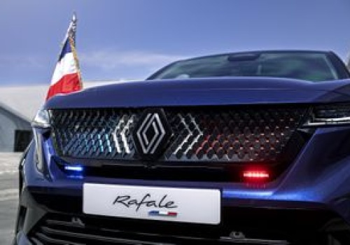 Elektryki z silnikiem spalinowym. Nowy pomysł na spełnienie norm