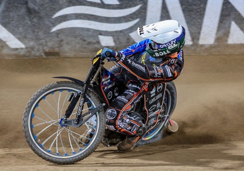 Żużlowy poniedziałek na Wyspach. Najlepsi uczczą pamięć dwukrotnego mistrza świata