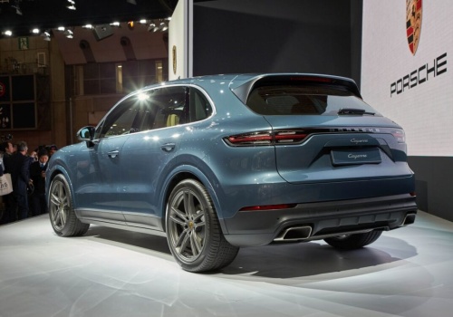 Porsche nie skreśla spalinowego Cayenne. Nowe prototypy już na drogach