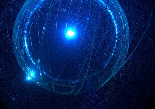 To neutrino nie powinno być aż tak potężne. Naukowcy właśnie znaleźli trop