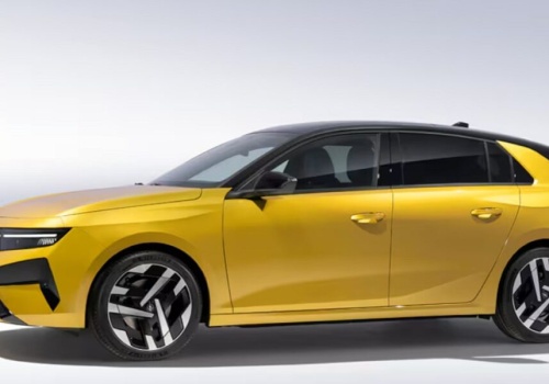 Vauxhall Astra po liftingu z nietypowym cennikiem. Elektryk, hybryda i plug-in w tej samej cenie