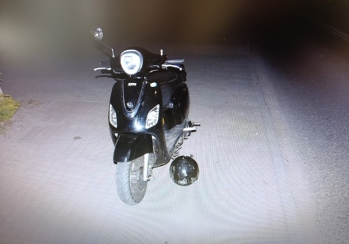 Jeden wiatr we włosach, drugi promile we krwi. 27-letni motorowerzysta wydmuchał ponad 2,5 promila. Jego dalszą jazdę przerwali dzielnicowi