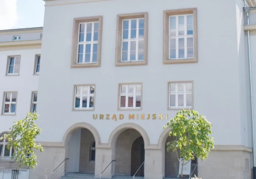 Gminne kredyty i odsetki.  Ile rocznie spłacamy bankom?