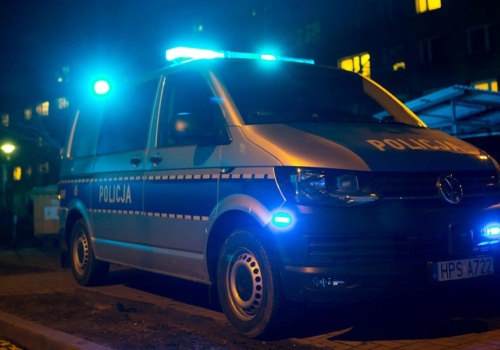 Zagadkowa substancja wydobywała się z kanalizacji. Próbki trafiły do laboratorium