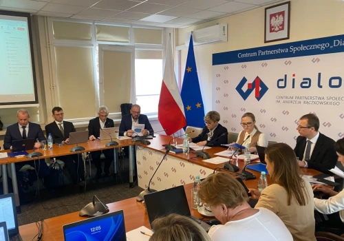 Brak porozumienia ws. ustawy podwyżkowej. Od 1 lipca 2026 płace w ochronie zdrowia wzrosną o 8,82%