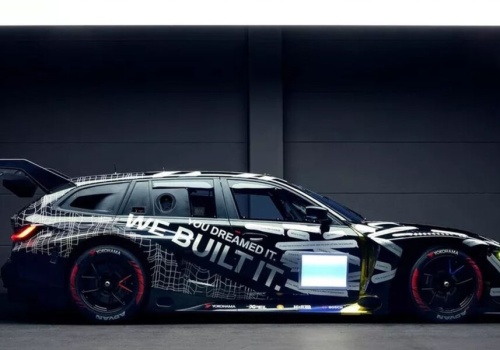 W Nürburgring 2026 pojedzie tatkowóz. Czyli BMW M3 GT3 Touring