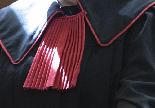 Sąd decyduje ws. śledztwa po śmierci rolnika spod Gdyni, którego 8 mln zł majątku przejął były gangster