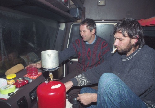 Kierowca zginął w pożarze przez butlę gazową – dlatego to aż tak niebezpieczne?