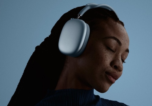 Apple prezentuje AirPods Max 2. Wystarczy kiwnąć głową, żeby nimi sterować