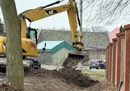 Trwa przebudowa drogi powiatowej. Powstaje szersza i bezpieczniejsza jezdnia