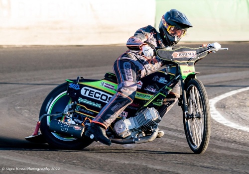 Żużel. Lekarze odradzali mu jazdę! Postawił jednak na swoje