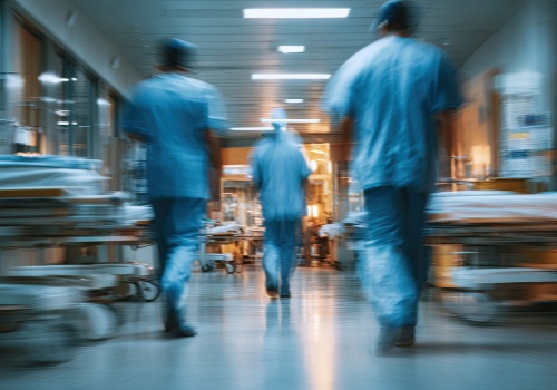 2 osoby zmarły, 11 w szpitalu, tysiące osób zagrożonych – zapalenie opon mózgowych w Kent