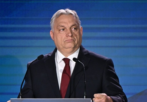 Orban o przygotowaniach do wojny. 