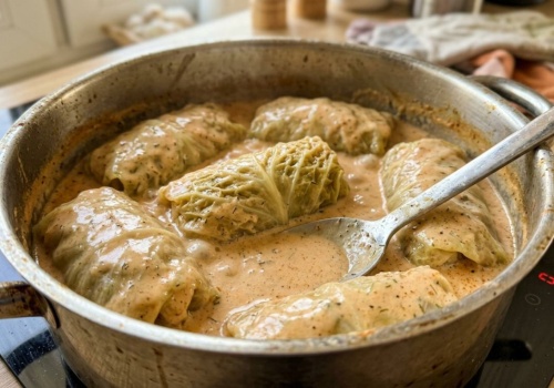 Zamiast mięsa wrzuć ten składnik do gołąbków. Wychodzą lekkie, aromatyczne i znikają z talerza w mig