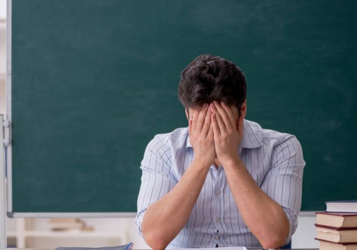 Nauczyciel z Wenecji prześladowany przez byłego ucznia. 