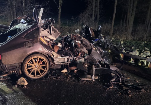 Tragiczny wypadek na DW 309. 19-latek zginął na miejscu po uderzeniu w przystanek