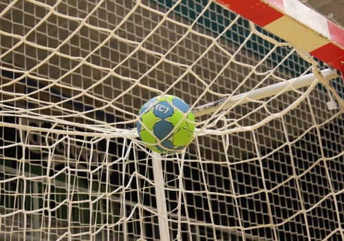 Piłkarka ręczna Piotrcovii na OIOM. „Jej stan jest stabilny”