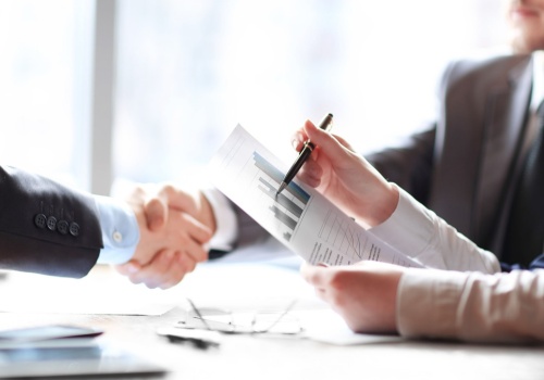 Mniej dłużników, większe długi. Niepokojący trend