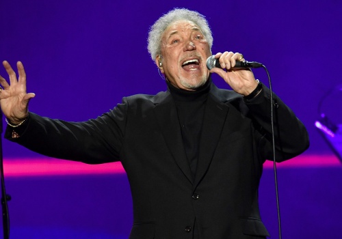 Tom Jones nie występował w Polsce od 12 lat. Legendarny artysta zaśpiewa w Sopocie