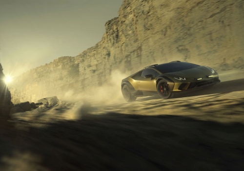 Lamborghini rozważa powrót terenowego supersamochodu. Sterrato może doczekać się następcy