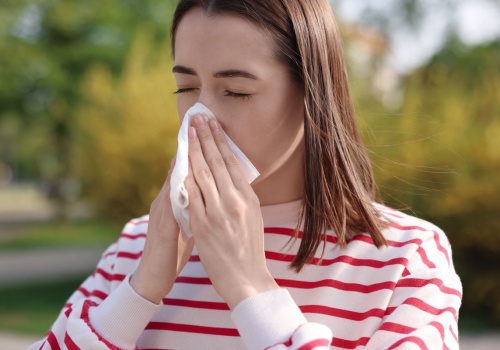 Co pyli w marcu? Przed alergikami trudny czas. Na te drzewa powinni uważać