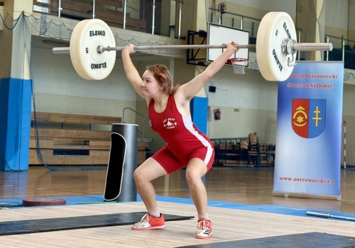 Gryf Kunów szuka nowych talentów. Trwa nabór do sekcji podnoszenia ciężarów