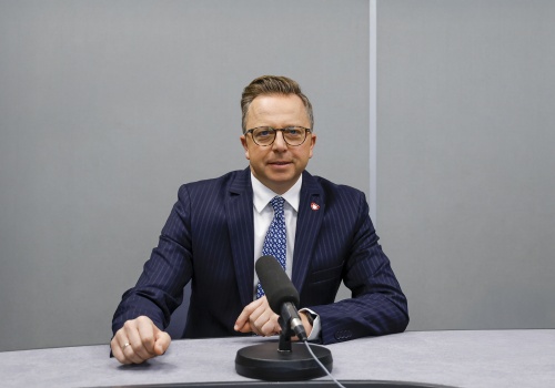 Niższe rachunki za energię i przyszłość programu SAFE. Dariusz Joński Gościem Radia Łódź