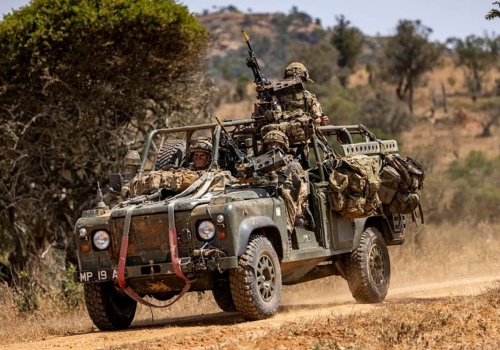 Koniec epoki Land Rovera. Na co przesiądą się brytyjscy żołnierze?