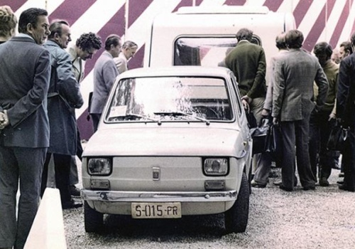 Rząd wygasi wypłaty za auta z PRL. Na odbiór czeka jeszcze 238 osób