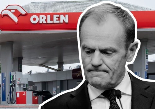 Tusk gra o niższe ceny paliw. Ma szantażować Orlen, by udobruchać kierowców