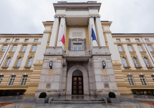 Nowe przepisy mają przyspieszyć budowę elektrowni jądrowych