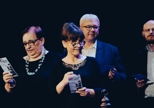 Salon Poezji. Alchemicy czytają wiersze ks. Twardowskiego