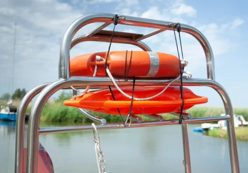 Bezpieczeństwo na jeziorach priorytetem. 600 tysięcy złotych dla ratowników wodnych