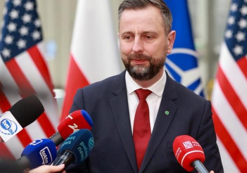 Kiedy spadną ceny paliw? Kosiniak-Kamysz: Rynek powinien się uspokoić w ciągu tygodni