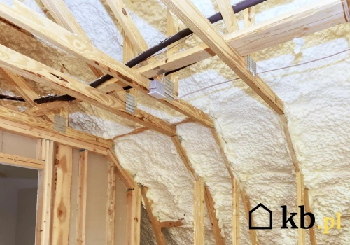 Co się dzieje z pianką PUR po 20 latach? Tak starzeje się ta izolacja