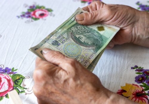 Przelew, który może cię słono kosztować. Wystarczy jeden szczegół i urząd się zainteresuje