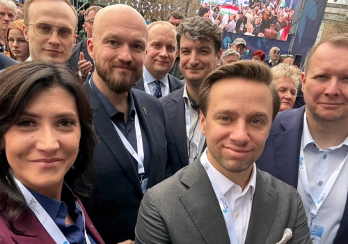 Mocna ekipa Konfederacji na zgromadzeniu Patriotów dla Europy w Budapeszcie