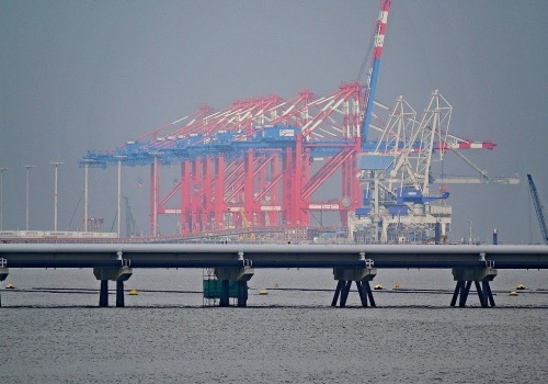 Europa jest mniej zależna od Ormuz fizycznie, ale nie uniknie skutków wzrostu cen