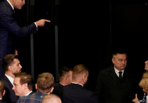 Nawrocki i PiS nadal wspierają Orbána, ale już się z tego nie cieszą