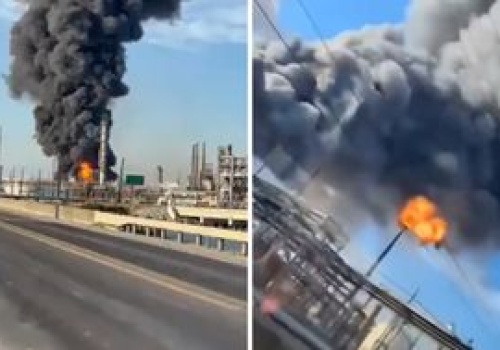 Eksplozja w rafinerii Valero w Port Arthur. Widać słup ognia