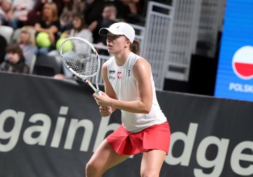 Fibak komentuje decyzję Świątek. 