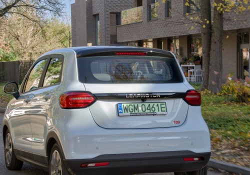 Auta elektryczne zostawiają smog? Badacze nie mają wątpliwości