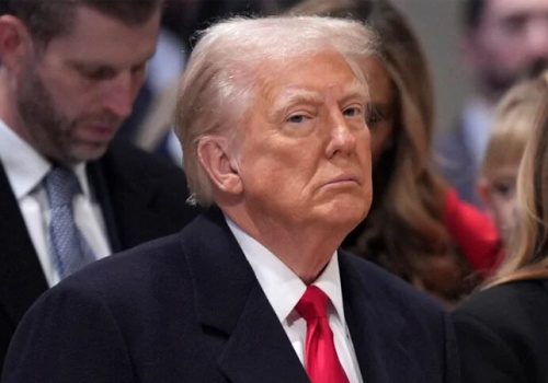 Rynki na huśtawce: Trump ogłasza przełom z Iranem, Teheran odpowiada jednym słowem – „kłamstwo”