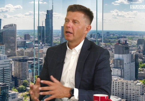 Mentzen i Petru poprzez fundacje rodzinne unikają płacenia podatków w Polsce? Polska 2050 chce, by parlamentarzyści ujawniali informacje w oświadczeniu majątkowym