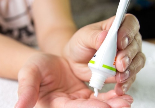 Mamy i babcie używały, by wygładzić zmarszczki. Kupisz w aptece za kilka złotych