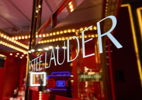 Razem warte 40 miliardów dolarów. Nadchodzi historyczna fuzja Estée Lauder?