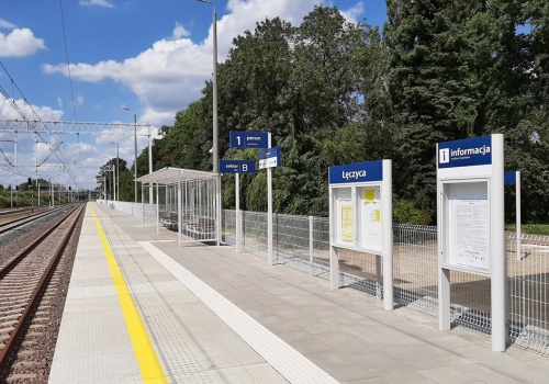 Szybsze pociągi i wygodniejsze perony na trasie Łódź – Kutno