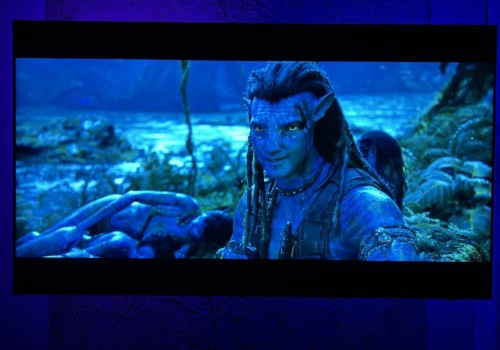 Najbardziej opłacalny telewizor na rynku? Samsung 77″ OLED w MEGA okazji!