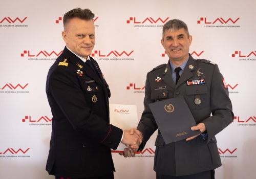 Straż Ochrony Kolei rozpoczyna współpracę z Lotniczą Akademią Wojskową